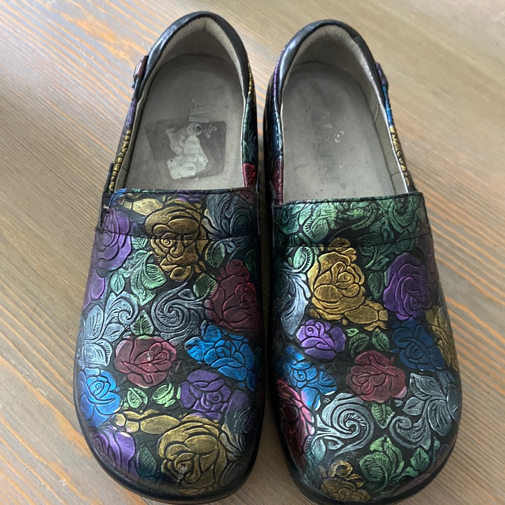 Alegria Clogs Size 37